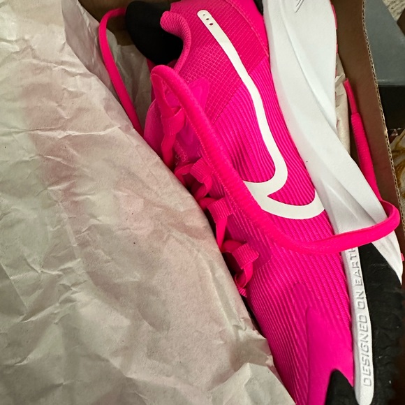Nike Women's Pink and White Athletic Shoes - Picture 1 of 4
